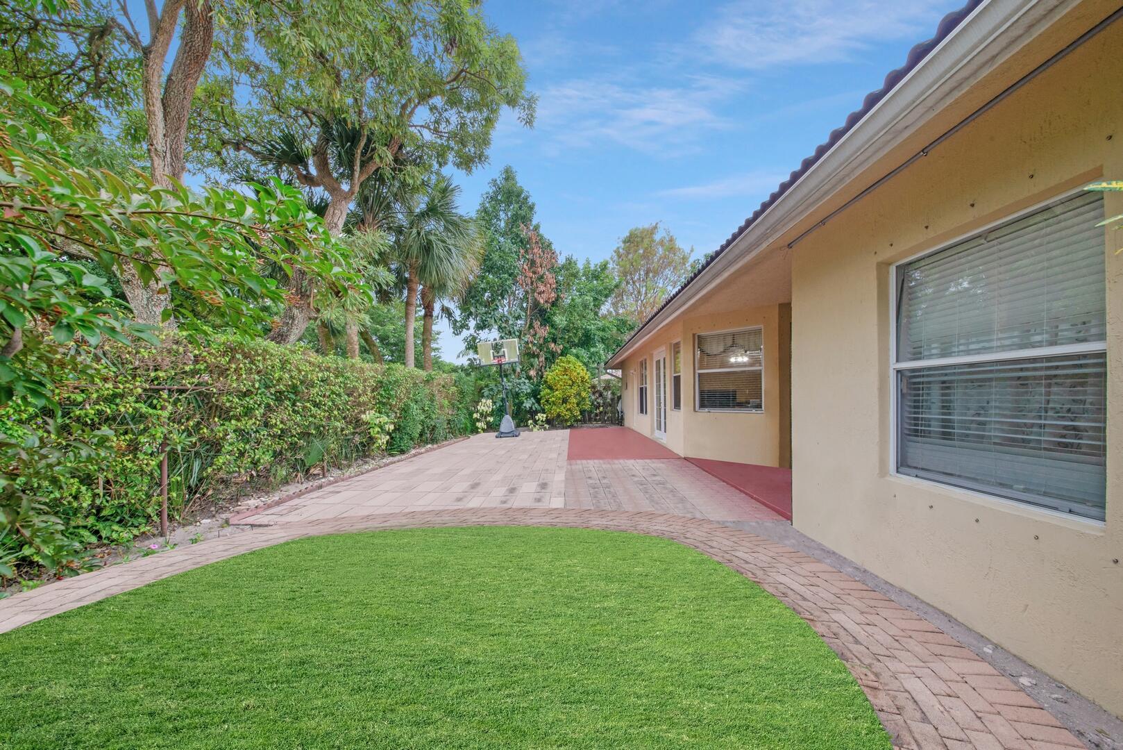 6400 NW 44th Avenue, Coconut Creek