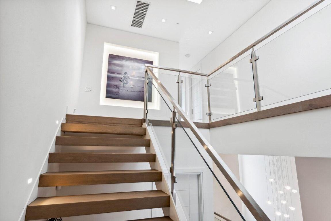 136 Macfarlane Drive