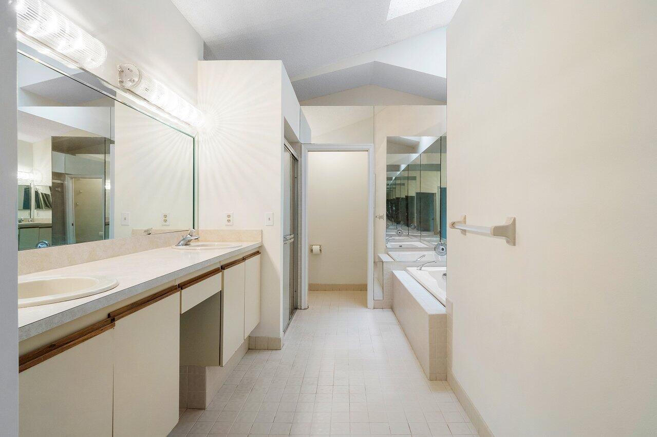 7689 Forest Green Lane, Boynton Beach