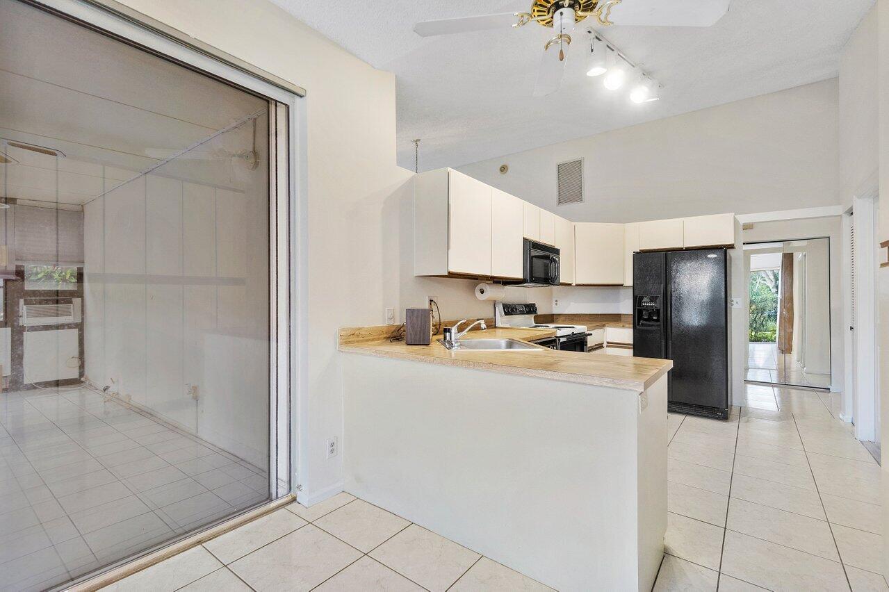 7689 Forest Green Lane, Boynton Beach