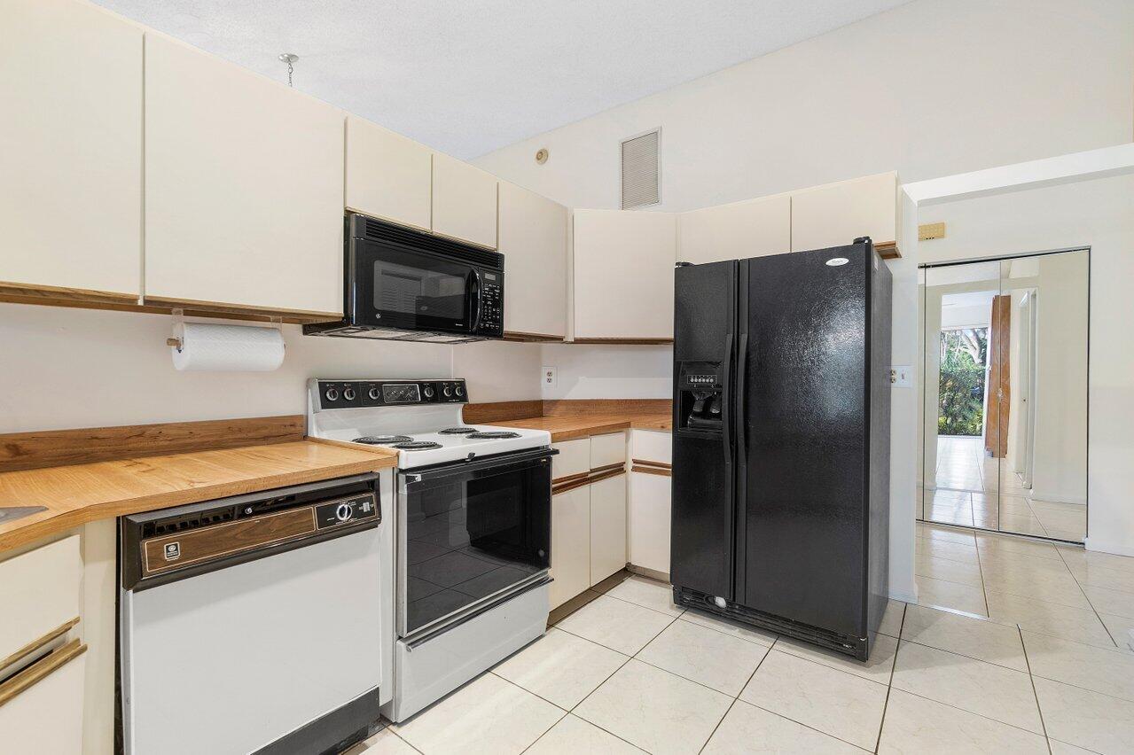 7689 Forest Green Lane, Boynton Beach