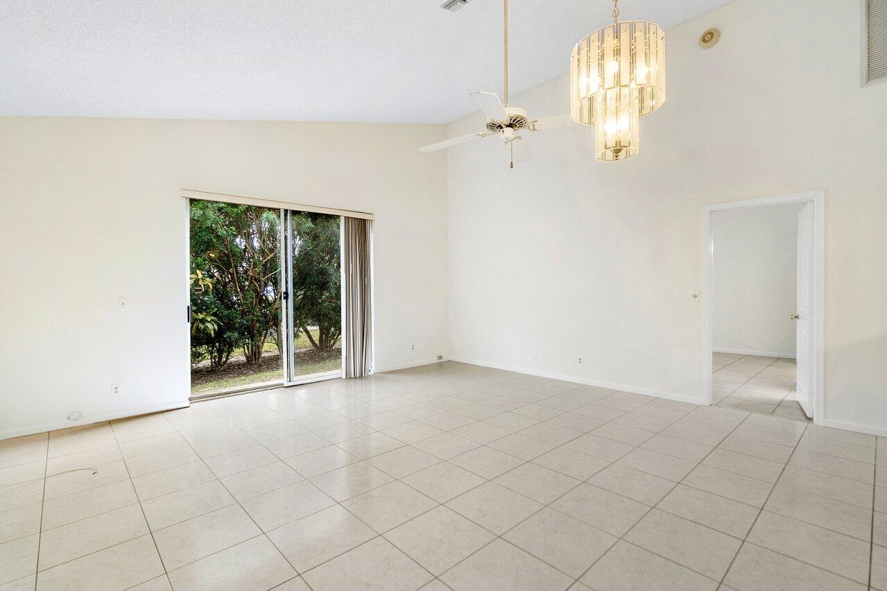 7689 Forest Green Lane, Boynton Beach