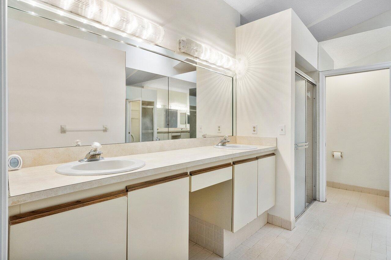 7689 Forest Green Lane, Boynton Beach