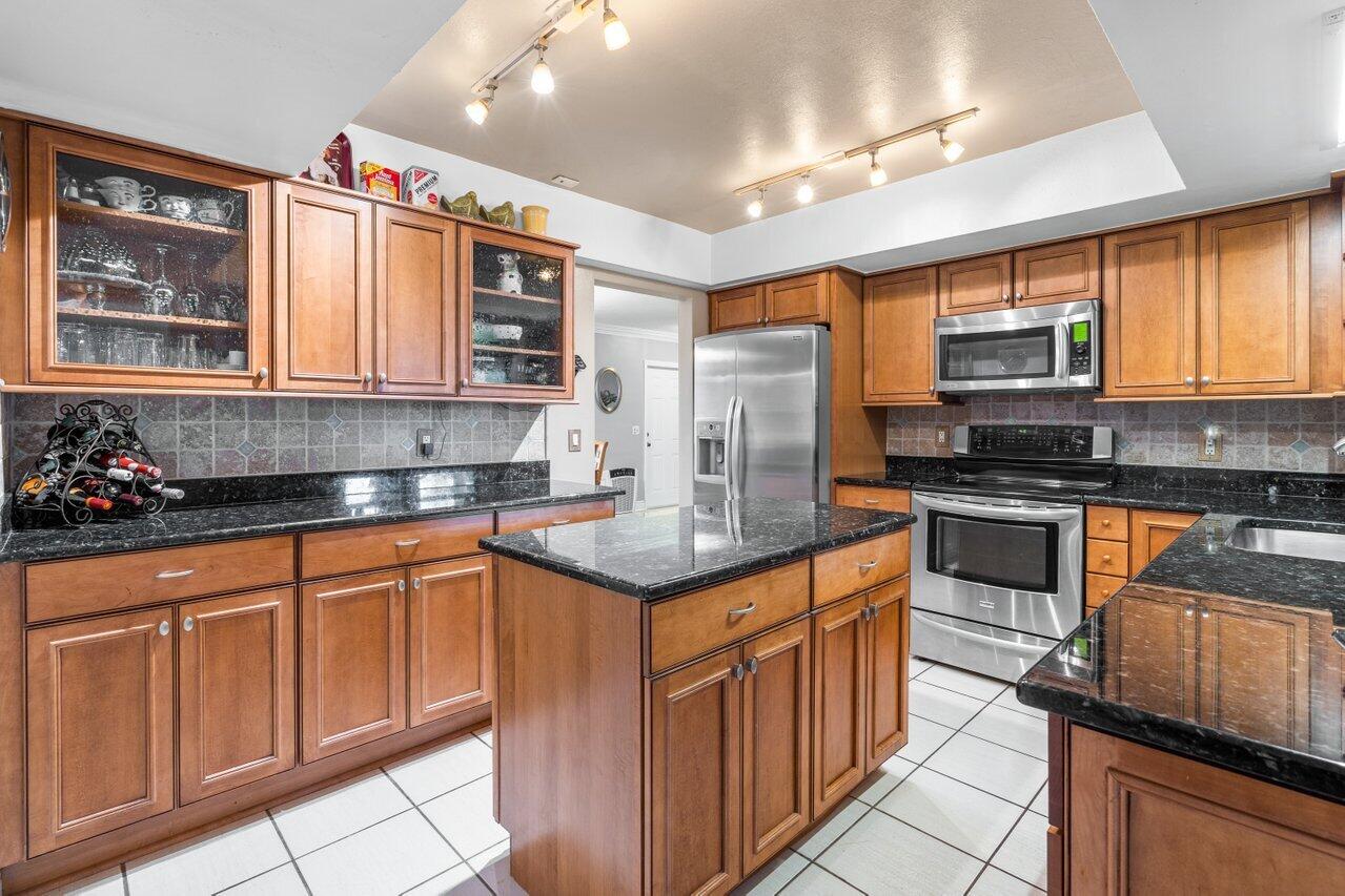 5701 SW 118th Avenue