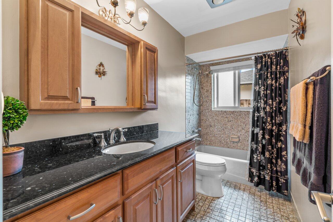 5701 SW 118th Avenue