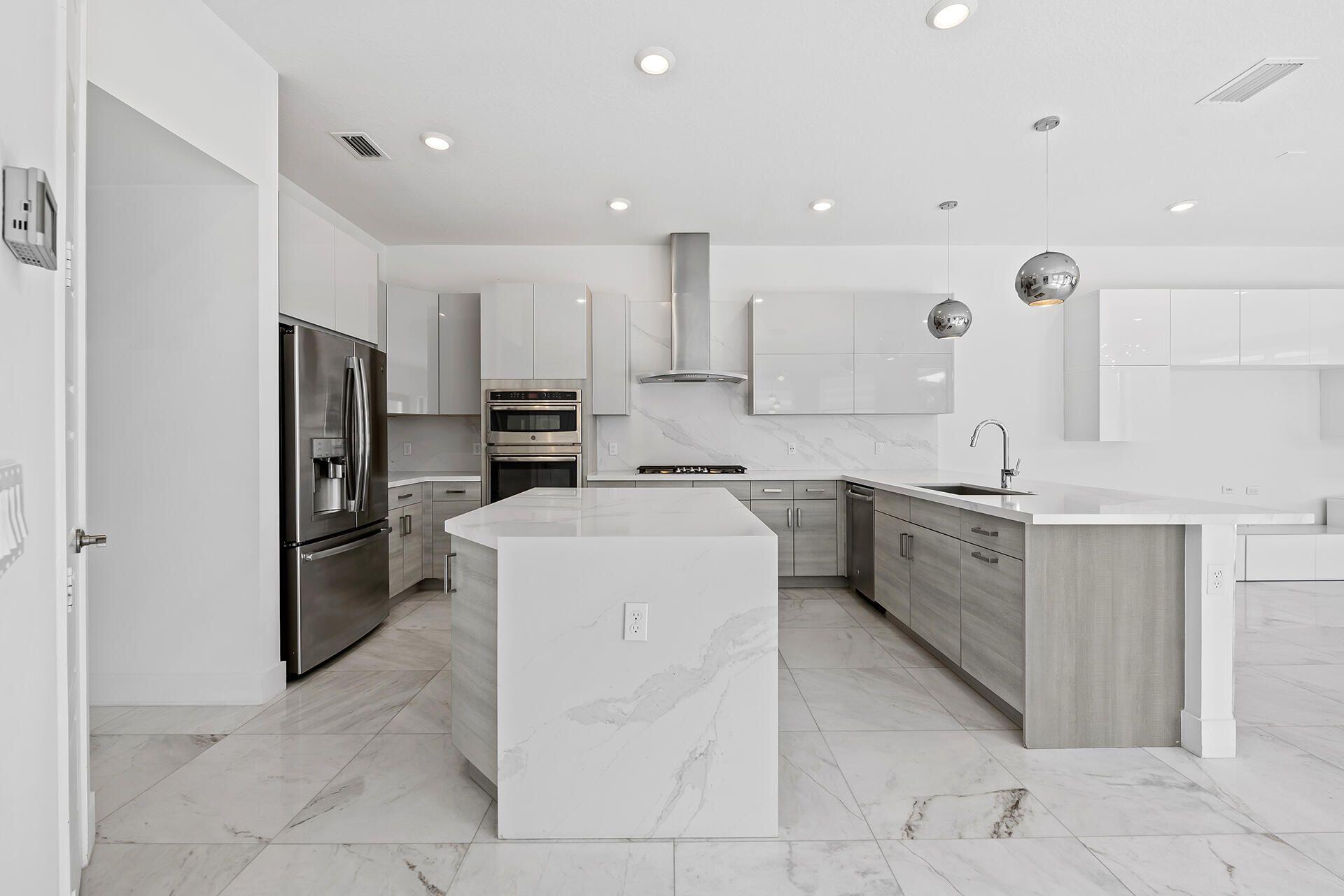 10510 Cobalt Court, Parkland