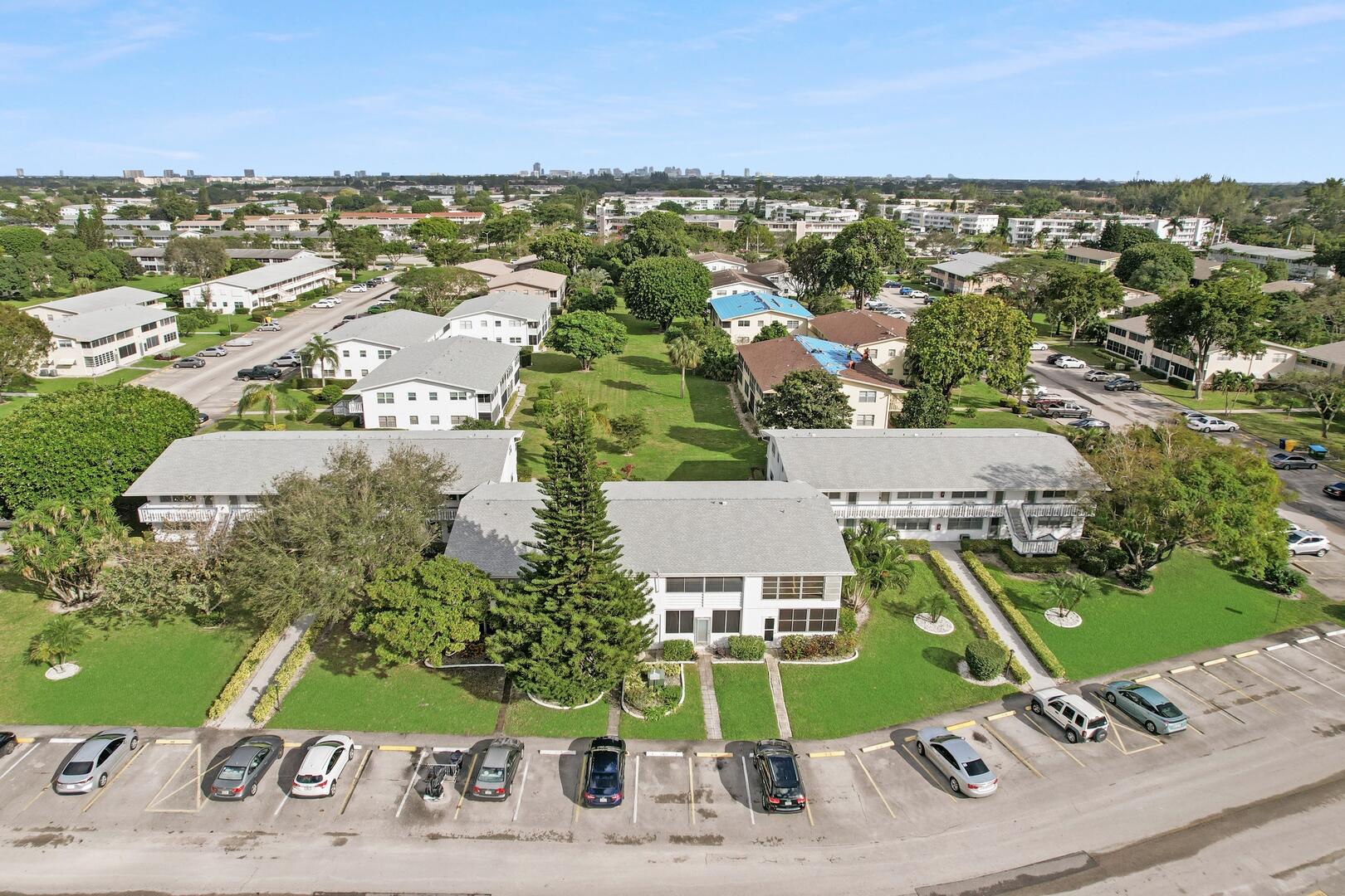 377 Windsor Q, West Palm Beach