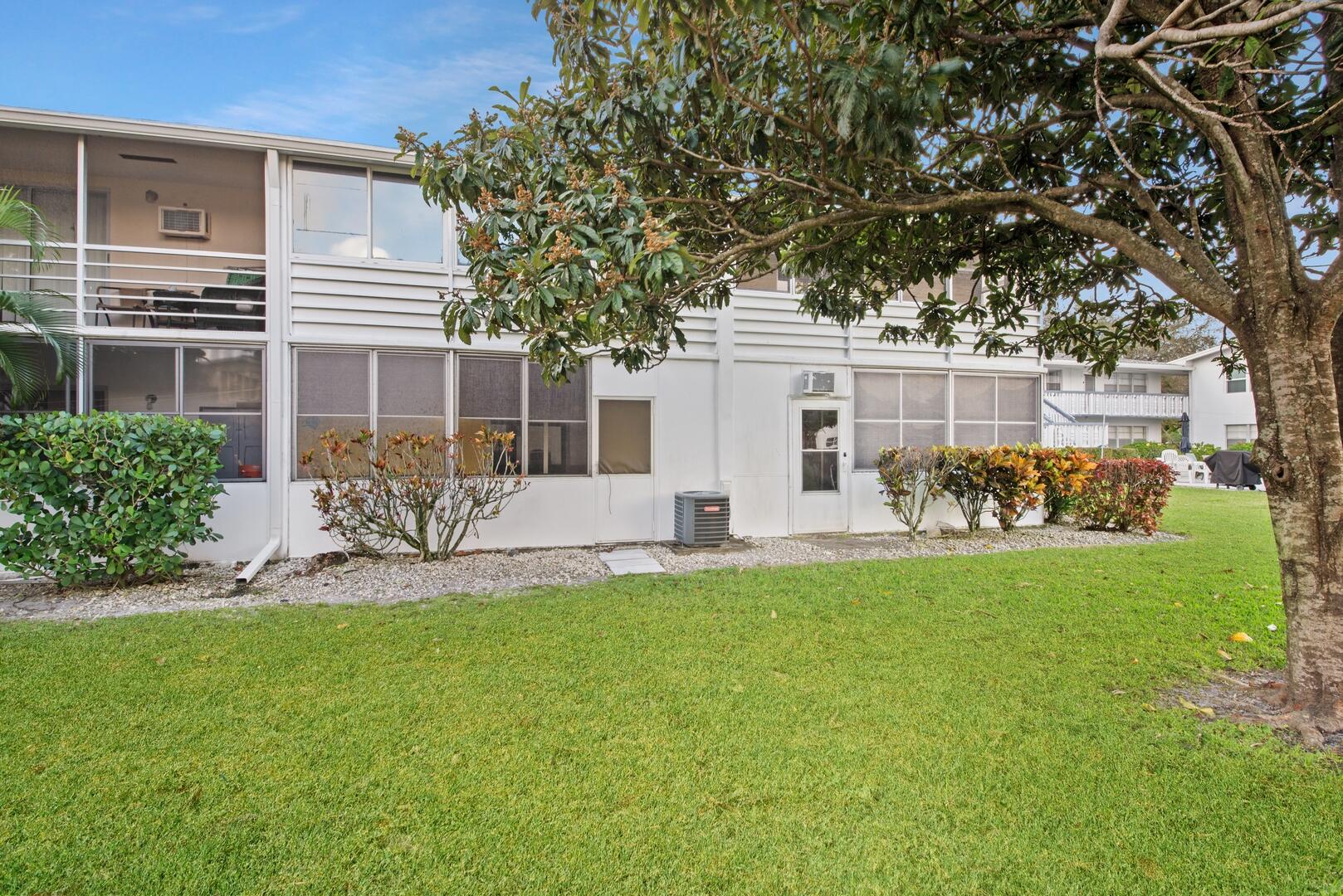 377 Windsor Q, West Palm Beach