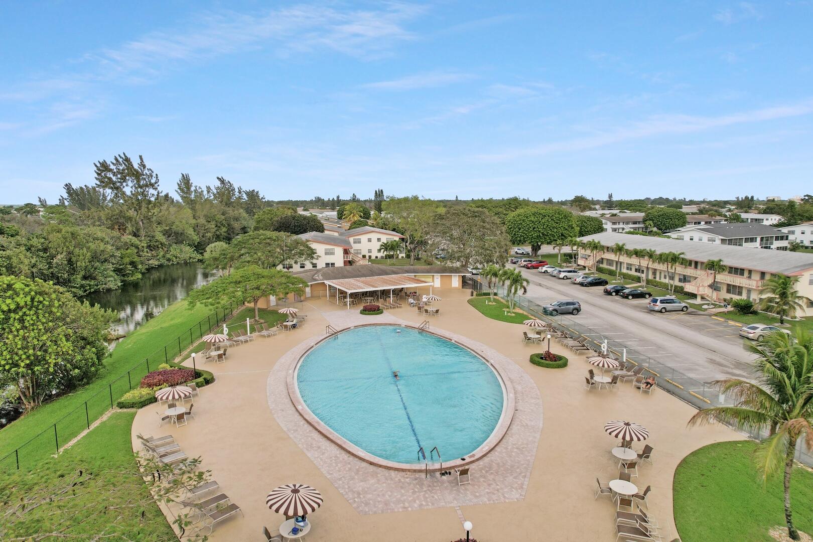 377 Windsor Q, West Palm Beach