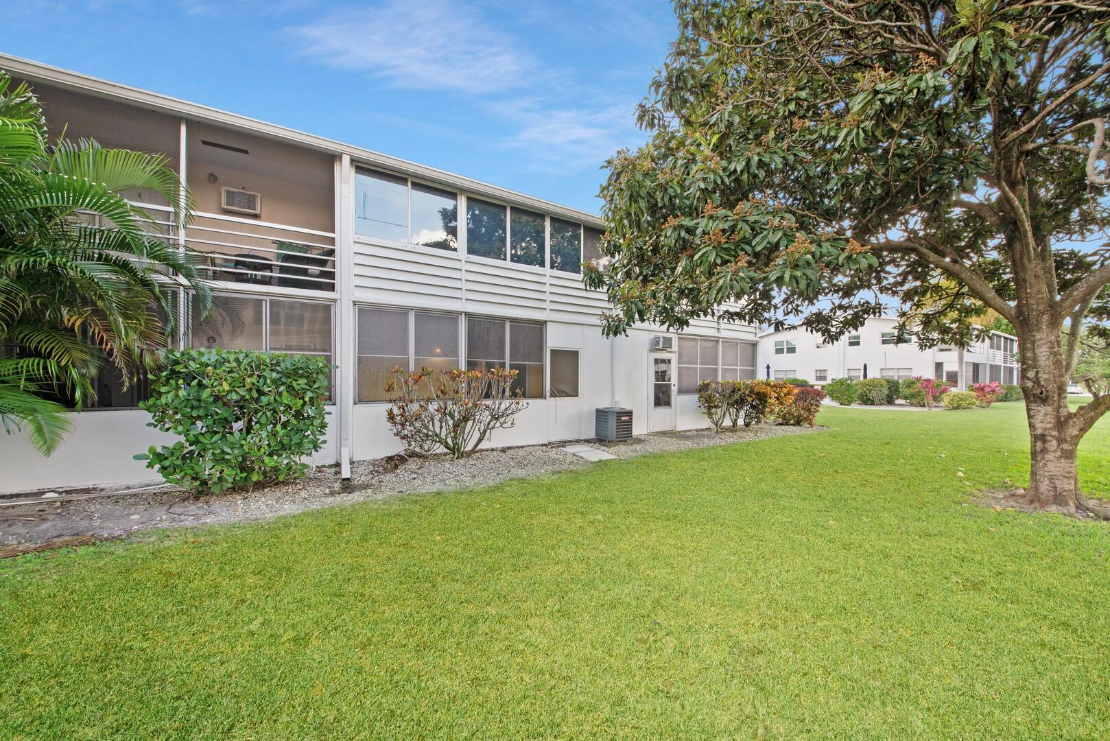 377 Windsor Q, West Palm Beach