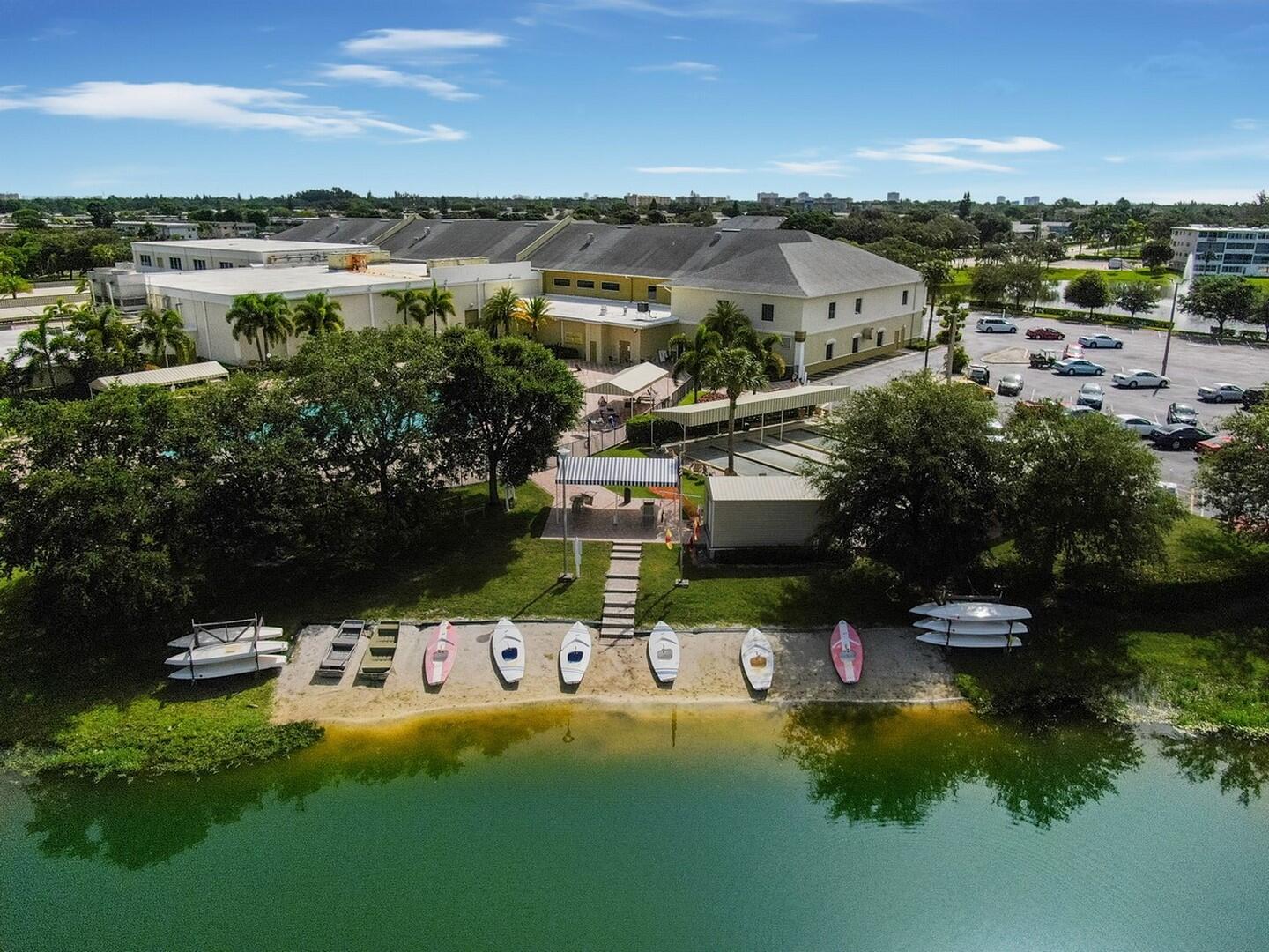 377 Windsor Q, West Palm Beach