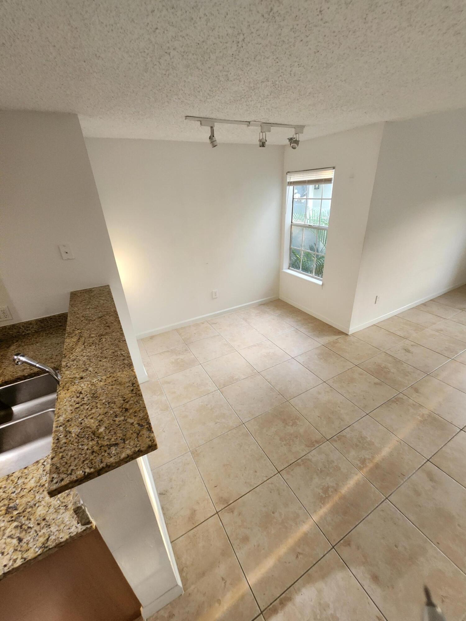 1020 Crystal Way F, Delray Beach Unit: F
