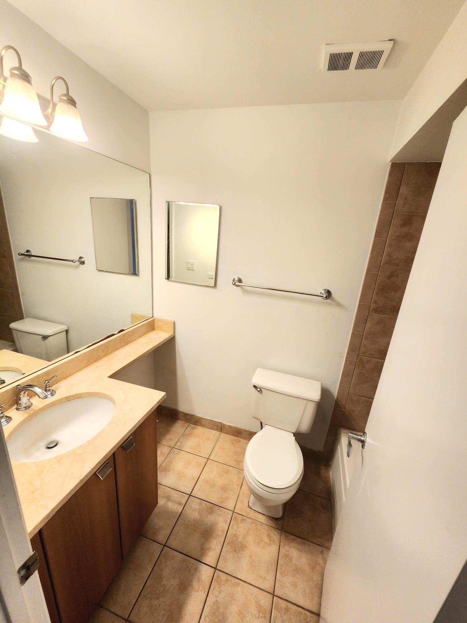 1020 Crystal Way F, Delray Beach Unit: F