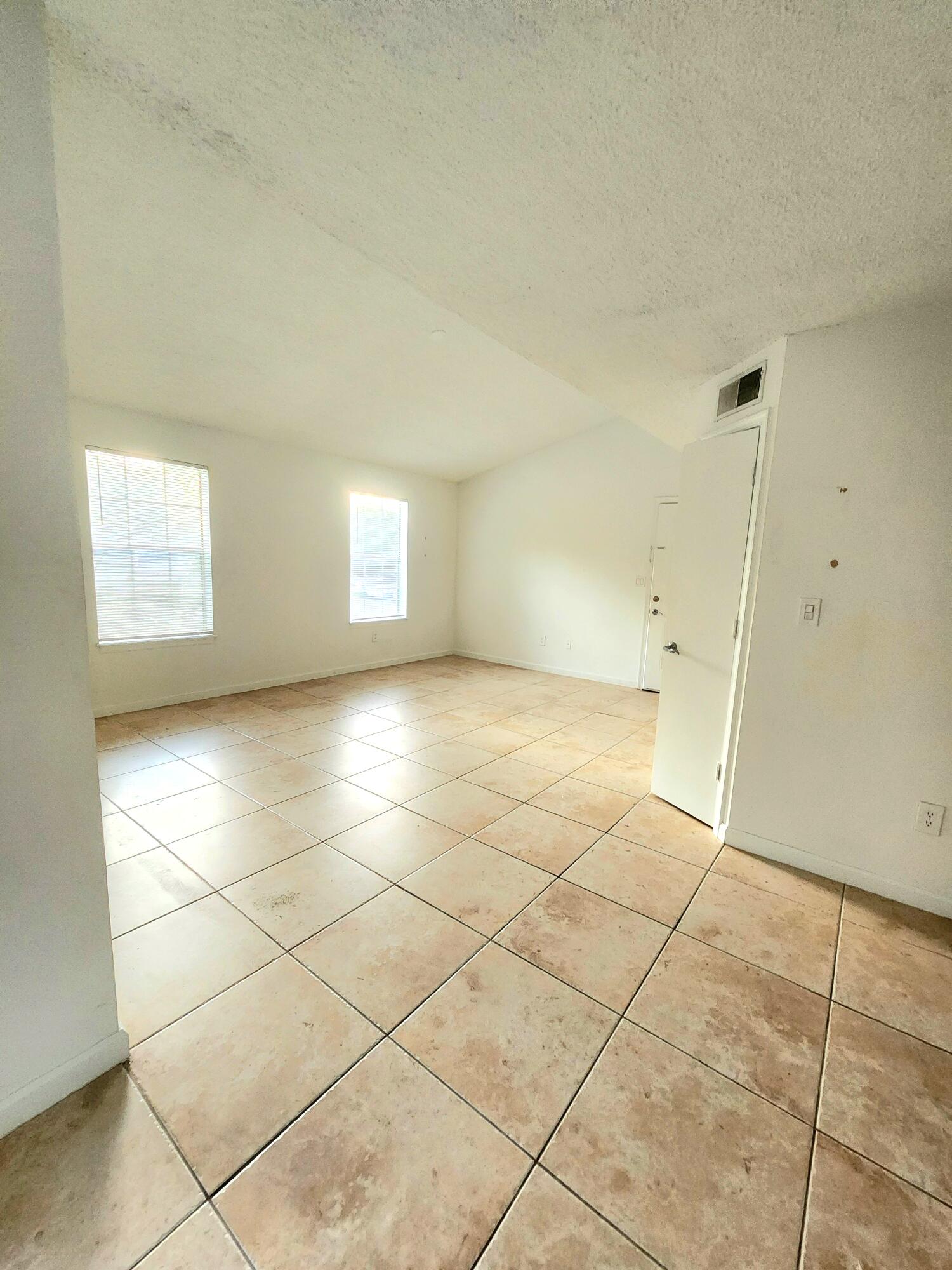 1020 Crystal Way F, Delray Beach Unit: F