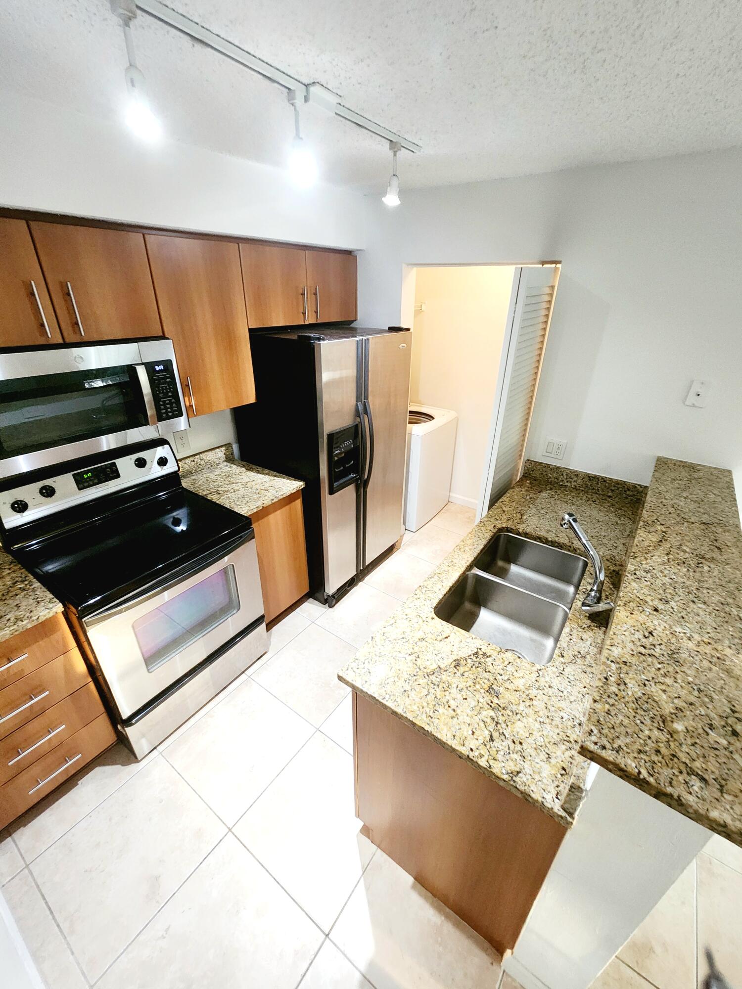 1020 Crystal Way F, Delray Beach Unit: F