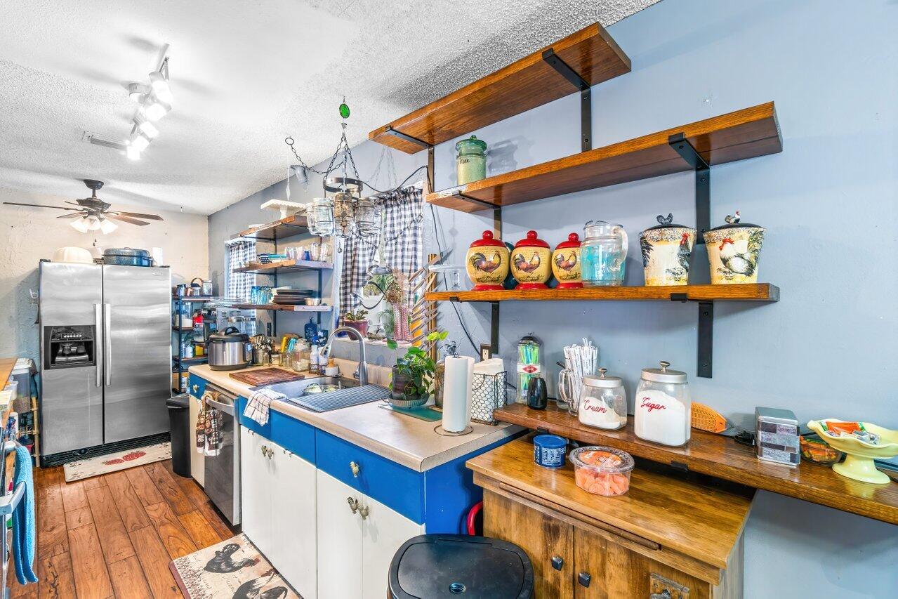 6045 Lace Wood Circle Unit: 6045