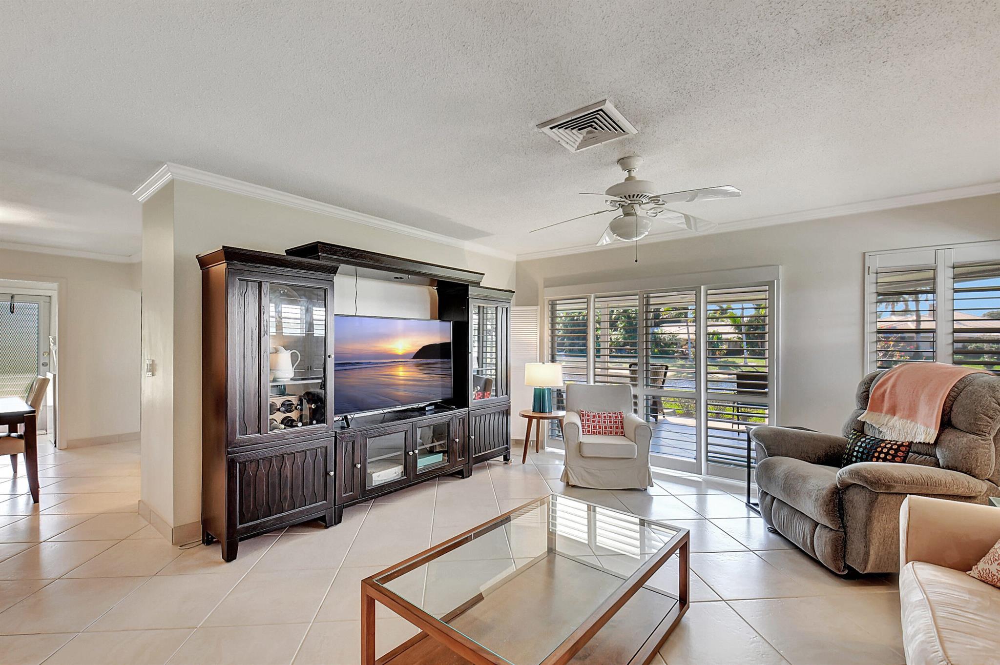 14 Slash Pine Drive