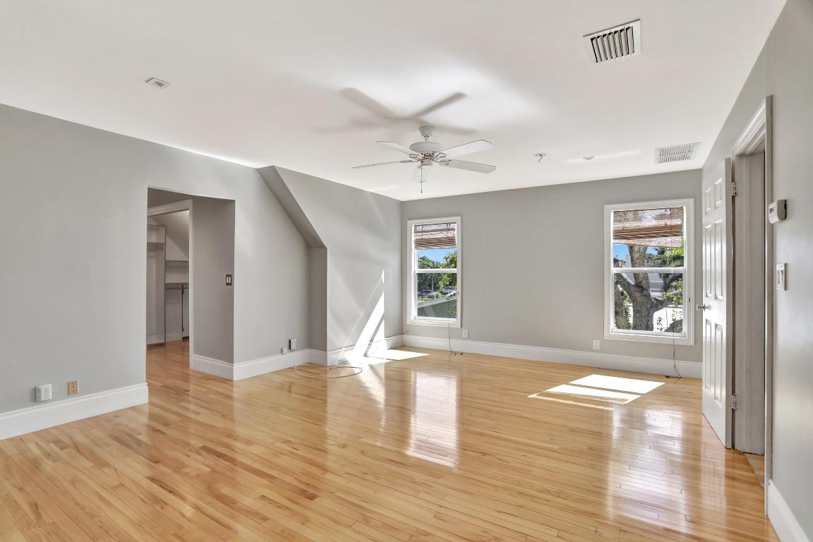 810 NE 4th Street, Deerfield Beach