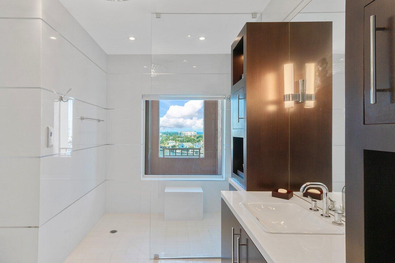 300 SE 5th Avenue, Ph-8100, Boca Raton Unit: Ph-8100