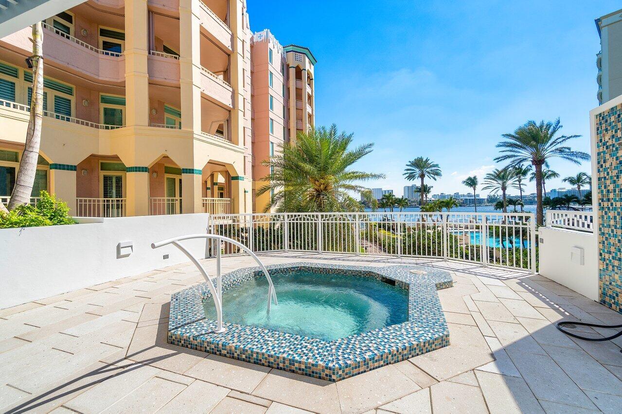 300 SE 5th Avenue, Ph-8100, Boca Raton Unit: Ph-8100