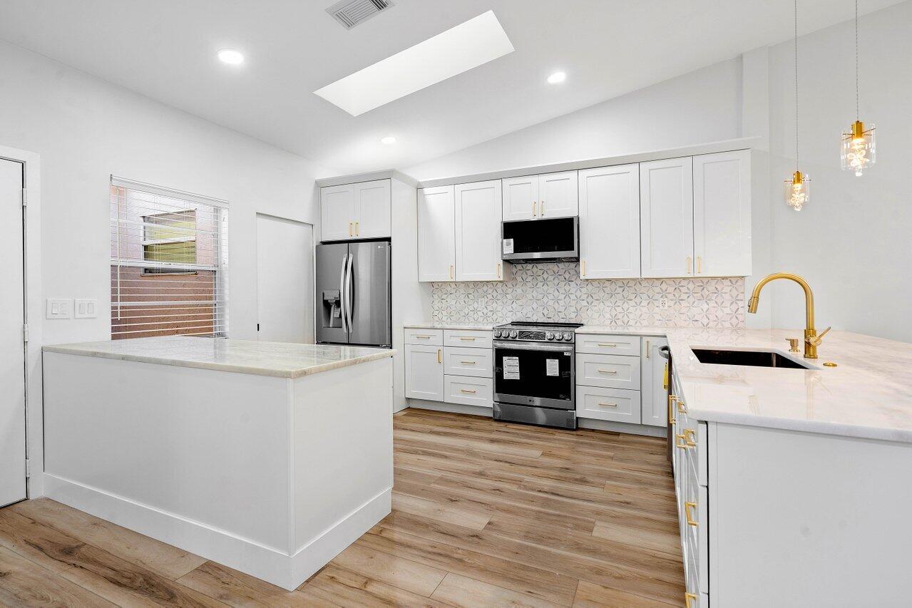 6136 Waldwick Circle, B, Delray Beach Unit: B