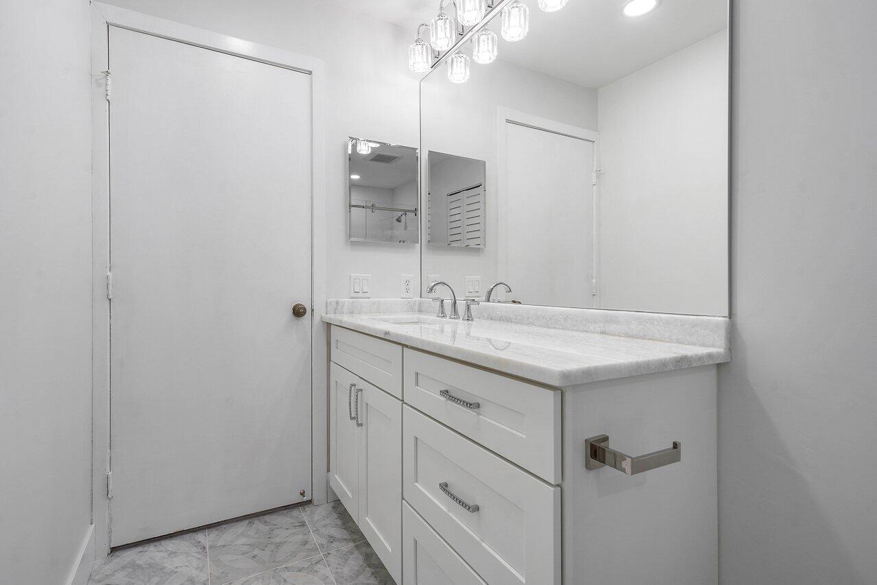 6136 Waldwick Circle, B, Delray Beach Unit: B