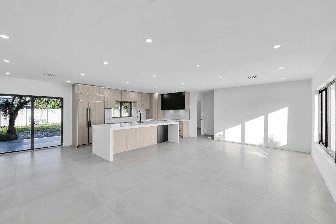 1099 SW 12th Street, Boca Raton