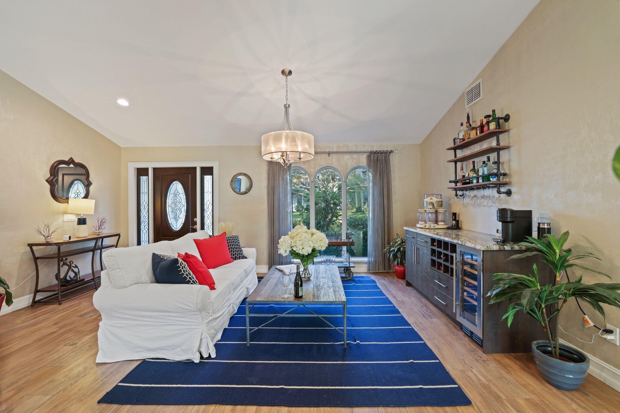 2225 Rabbit Hollowe Circle