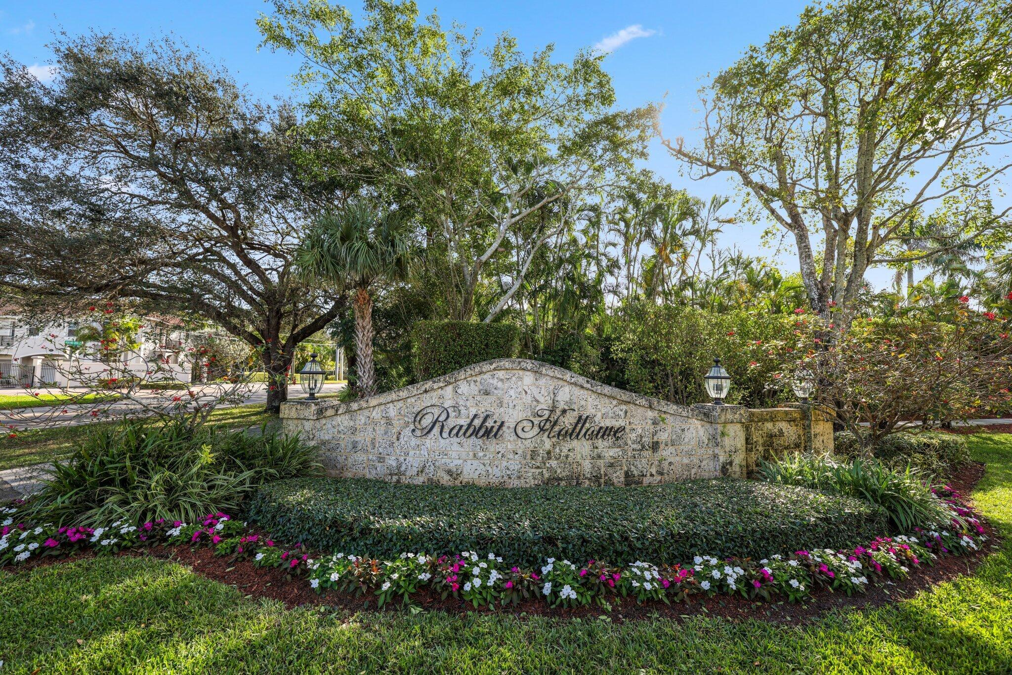 2225 Rabbit Hollowe Circle