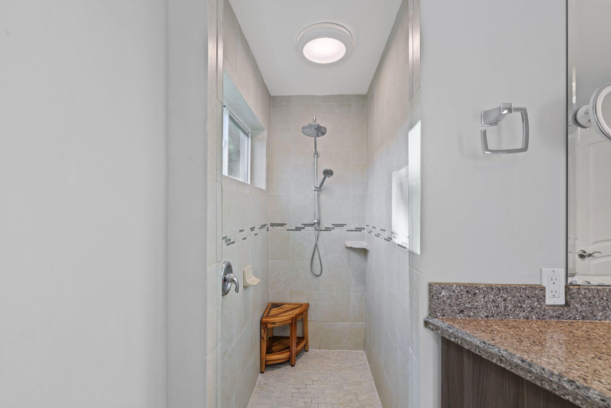 2225 Rabbit Hollowe Circle