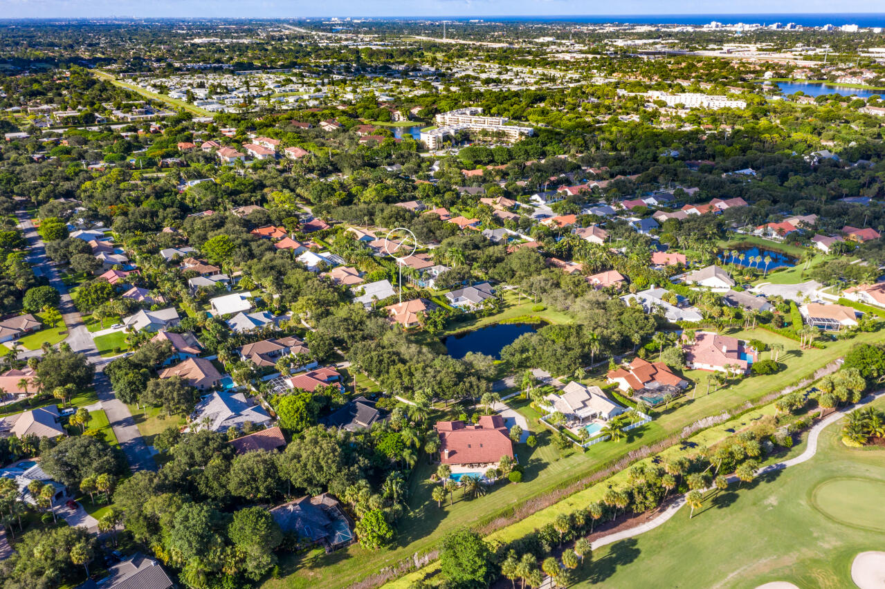 2225 Rabbit Hollowe Circle