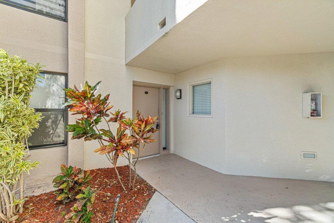 5900 Camino Del Sol 100, Boca Raton Unit: 100