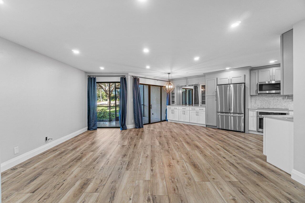 5900 Camino Del Sol 100, Boca Raton Unit: 100