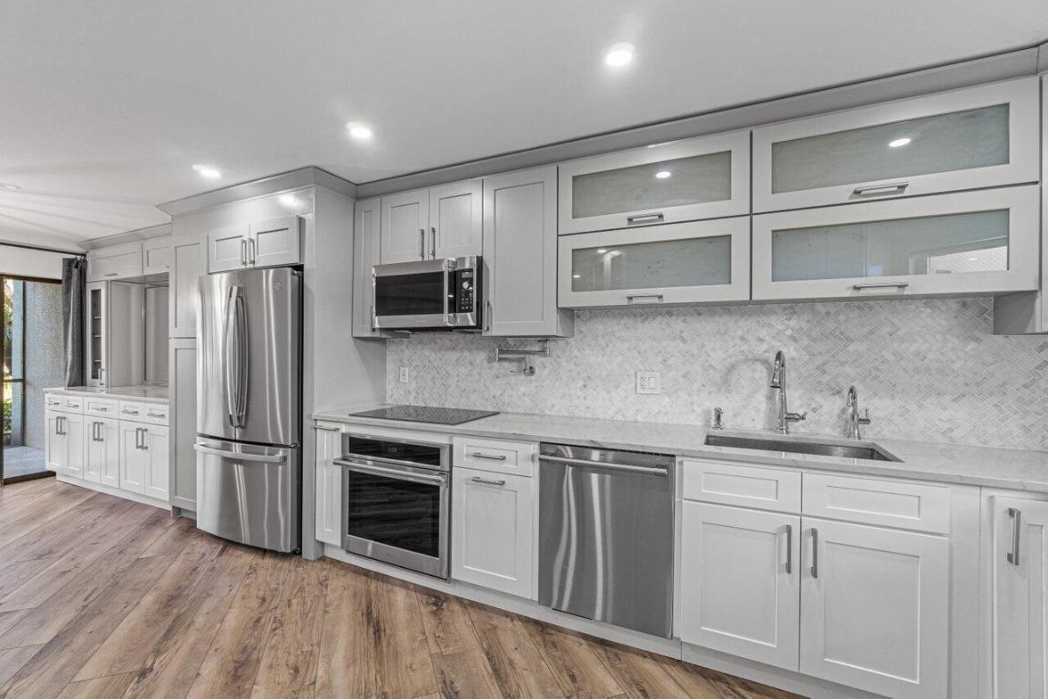 5900 Camino Del Sol 100, Boca Raton Unit: 100