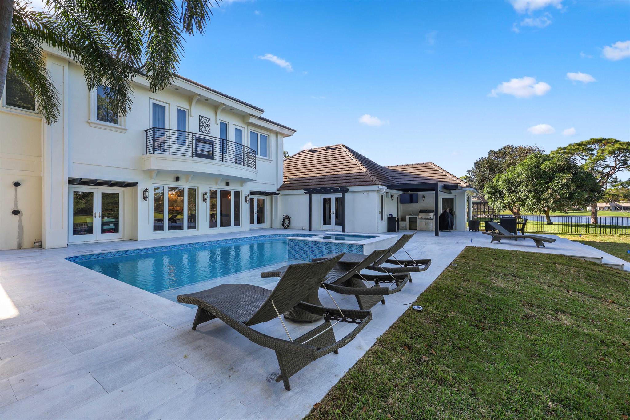2149 NW 19th Way