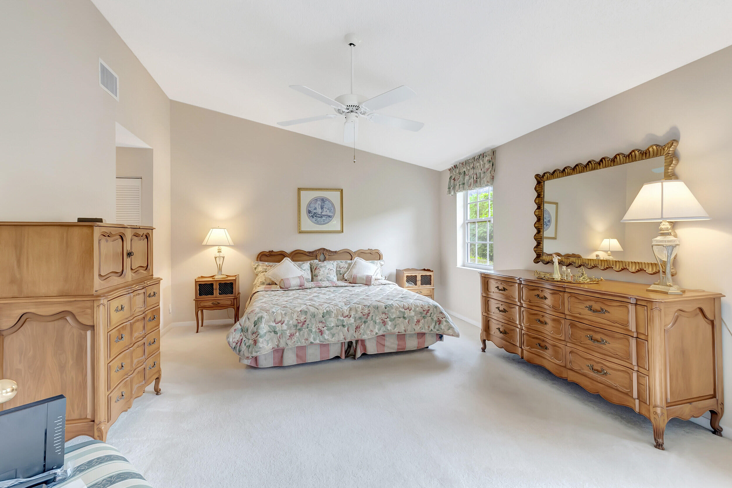 14418 Via Royale Unit: 1