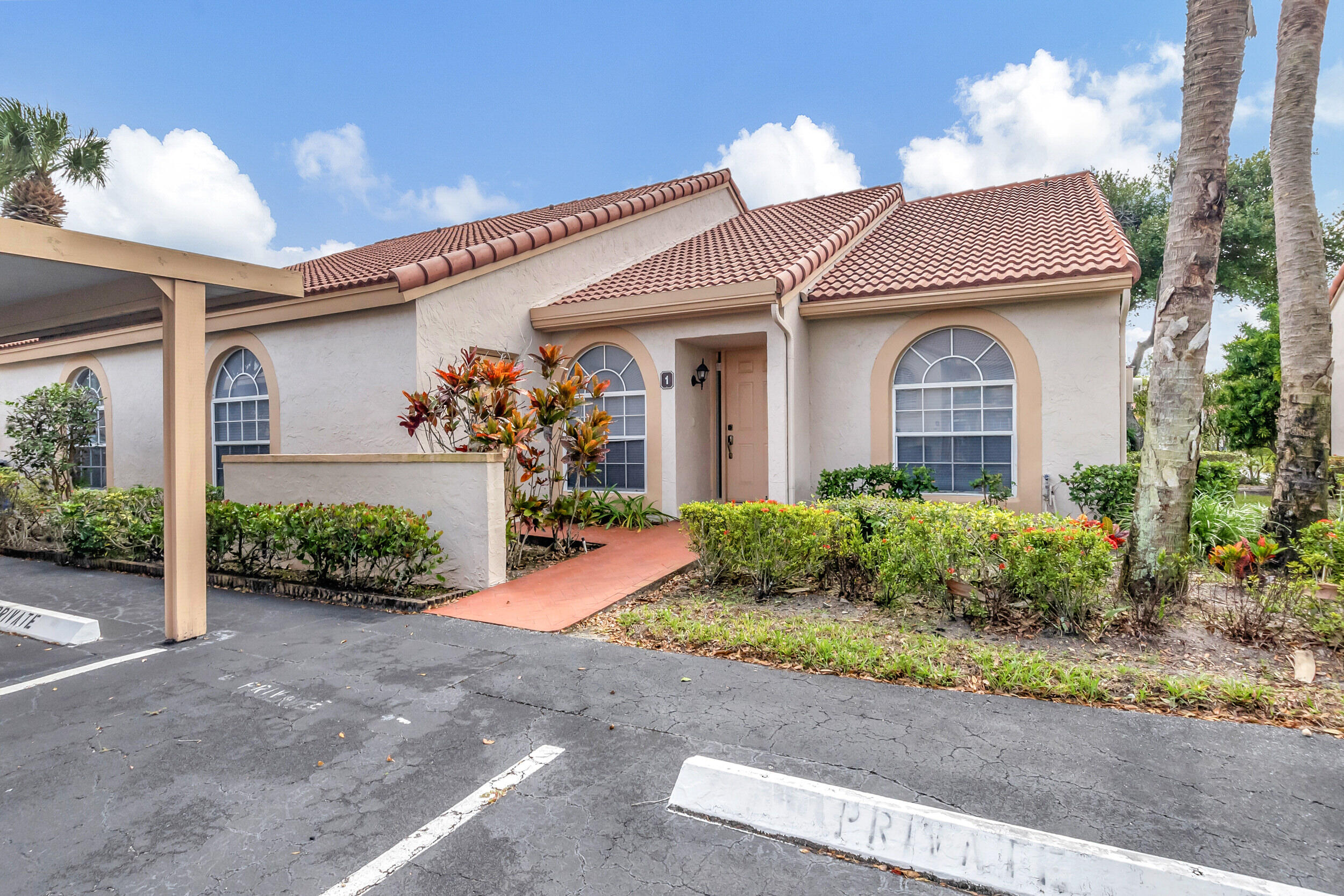 14418 Via Royale Unit: 1