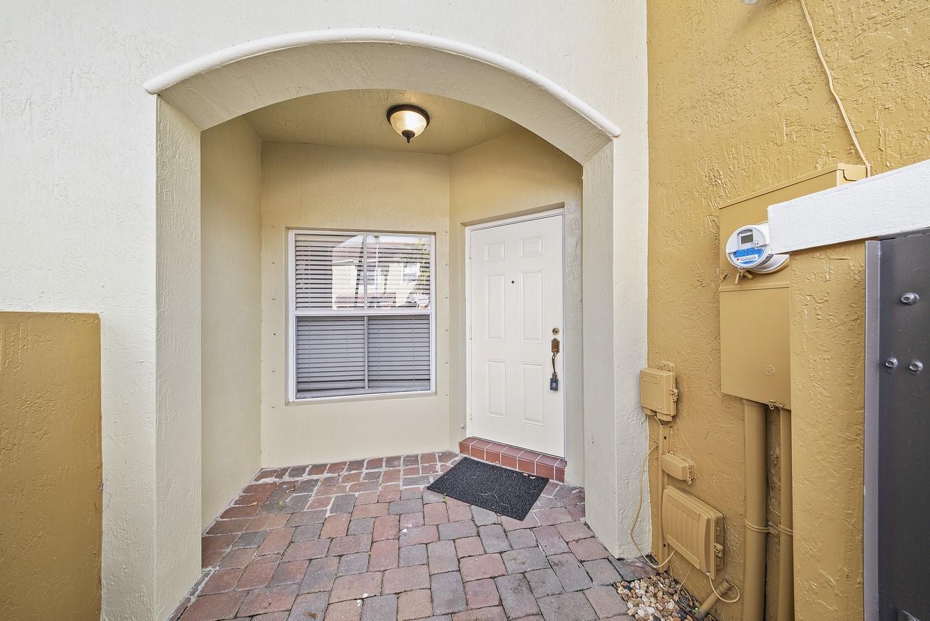 152 Lake Monterey Circle