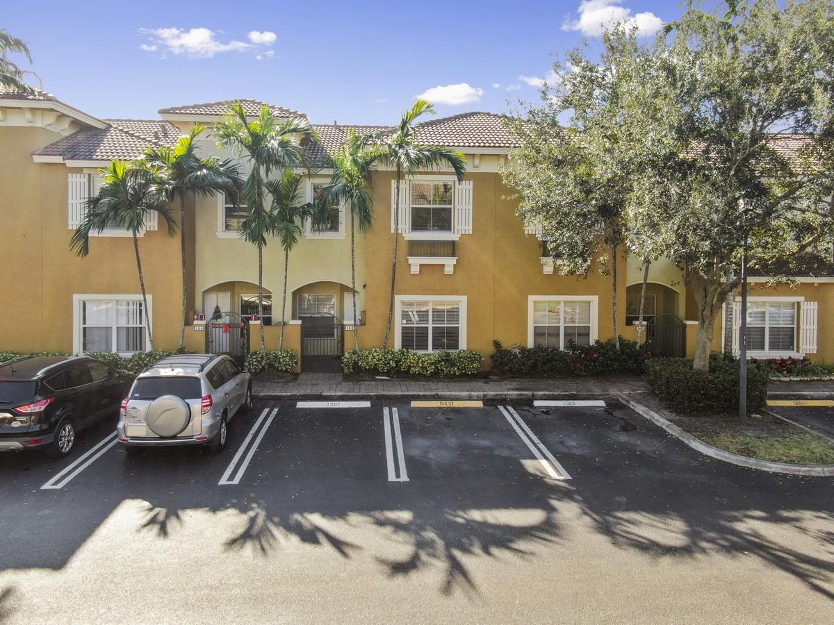 152 Lake Monterey Circle