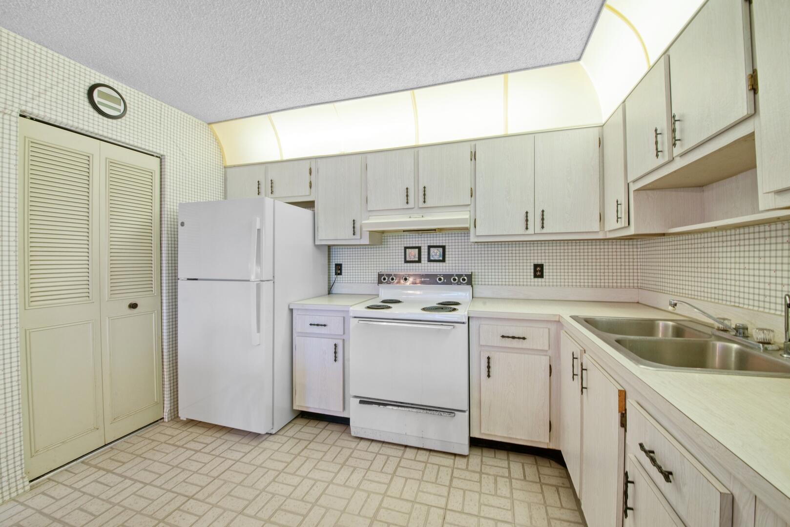 5817 La Pinata Boulevard C-2, Greenacres Unit: C-2