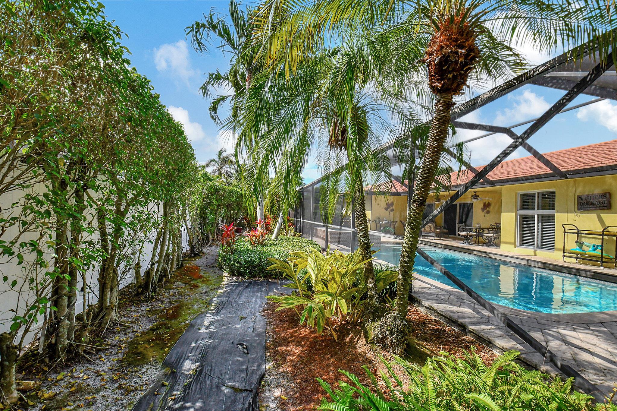 816 Appleby Street