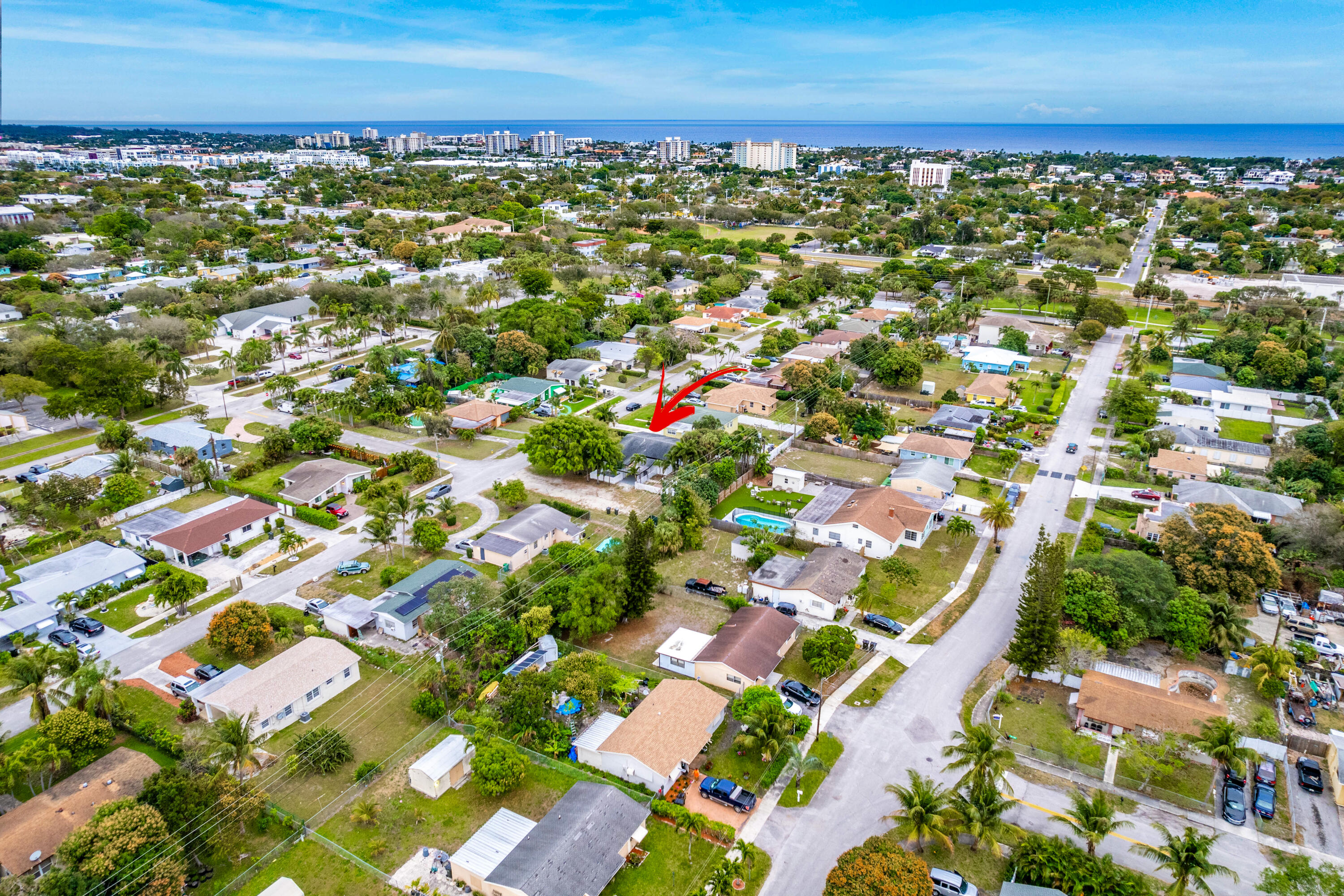 124 SW 8th Court, Delray Beach