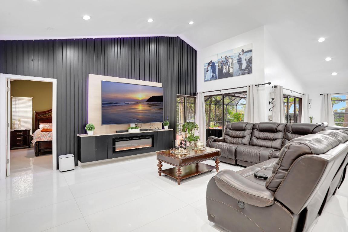 4395 NW 52nd Street, Coconut Creek