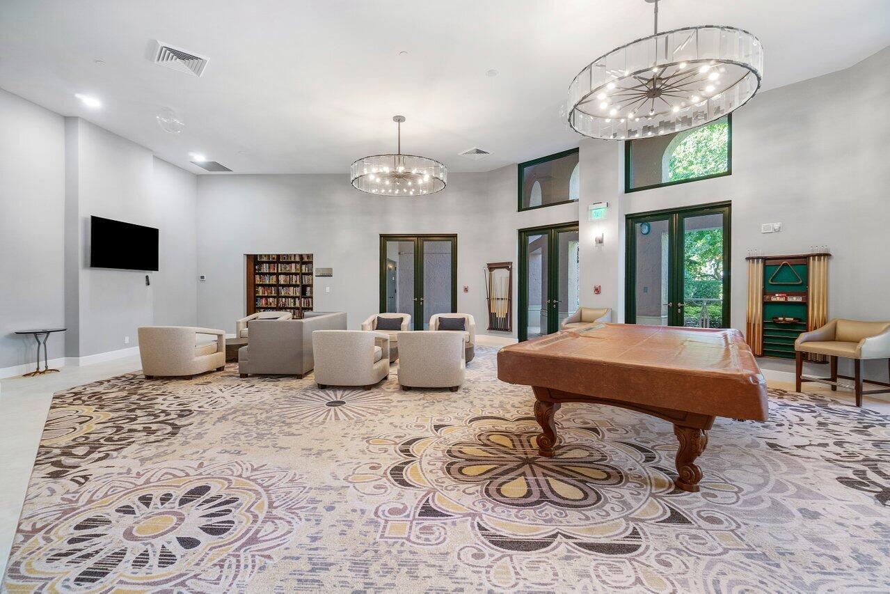 140 SE 5th Avenue Unit: 243
