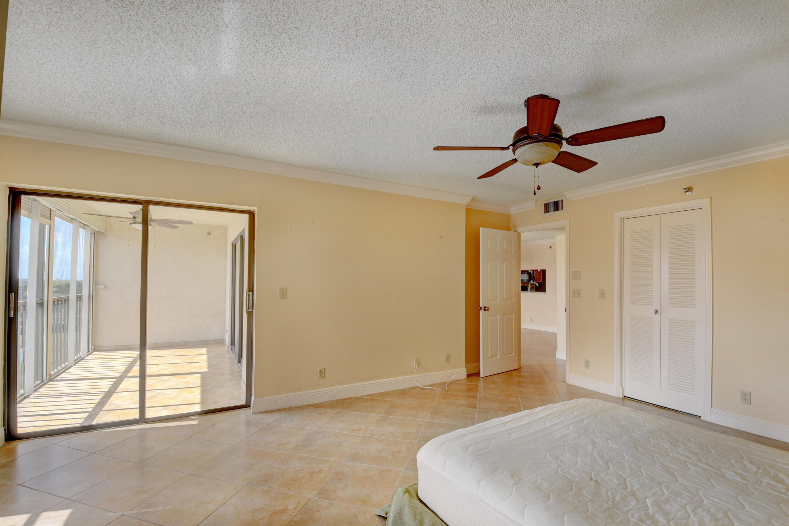 7290 Kinghurst Drive 802, Delray Beach Unit: 802