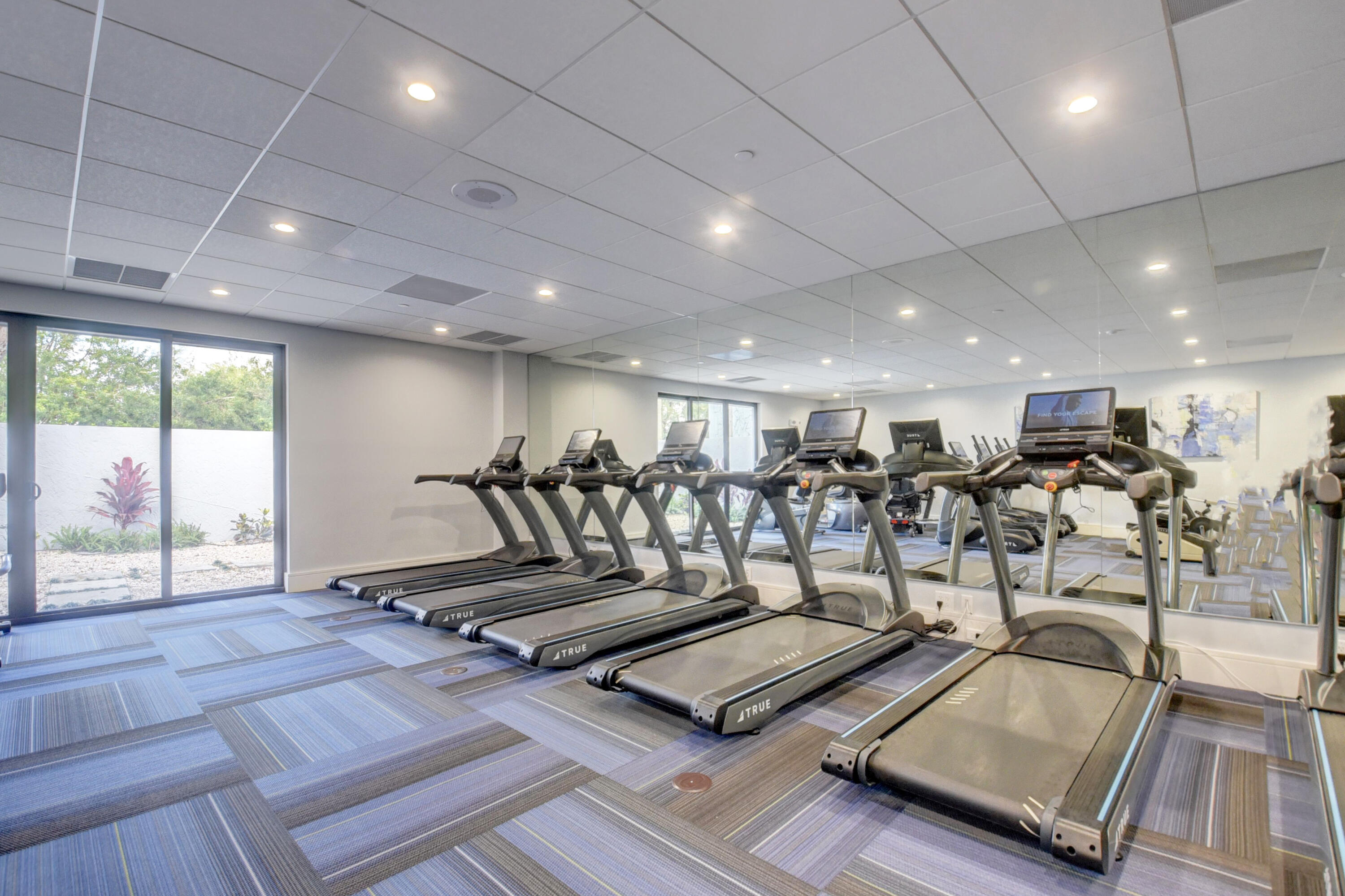 7290 Kinghurst Drive 802, Delray Beach Unit: 802