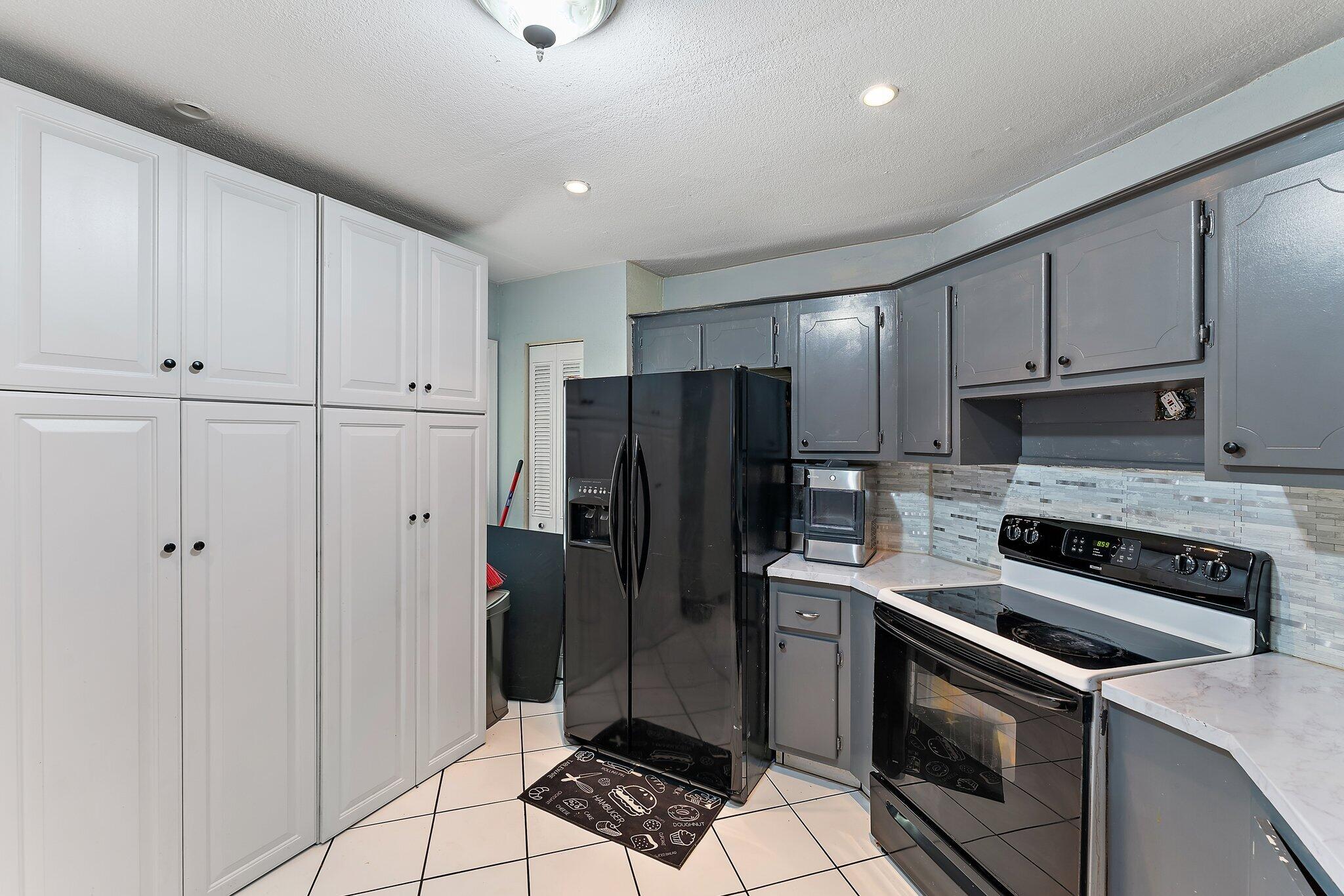 2 Greenway Village N Unit: 110