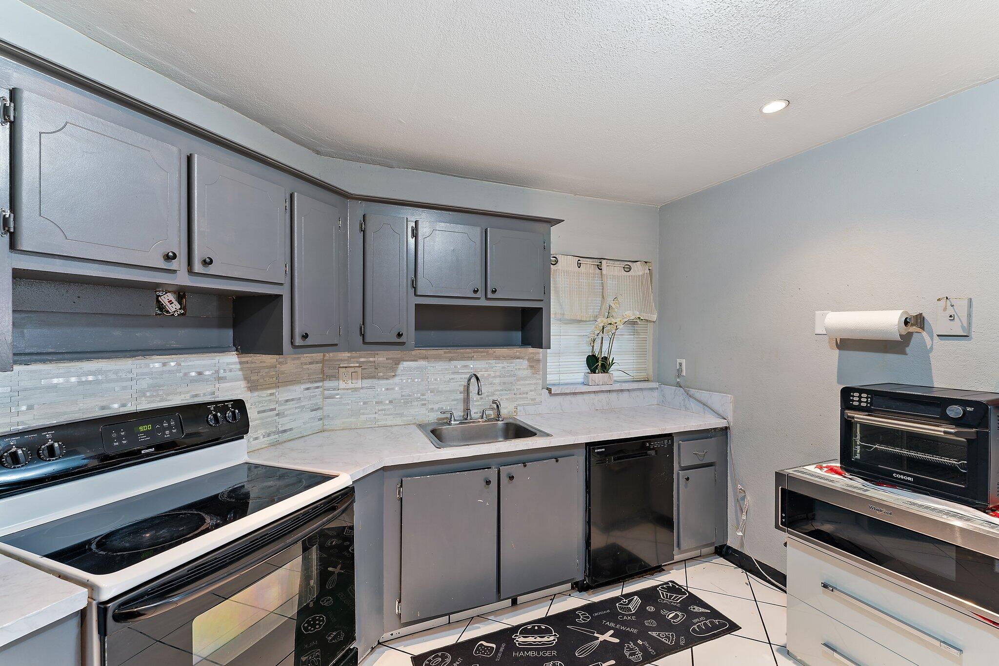 2 Greenway Village N Unit: 110