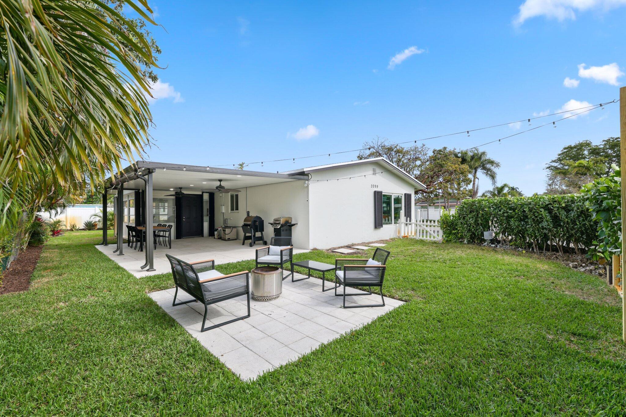 2099 NE 54th Court