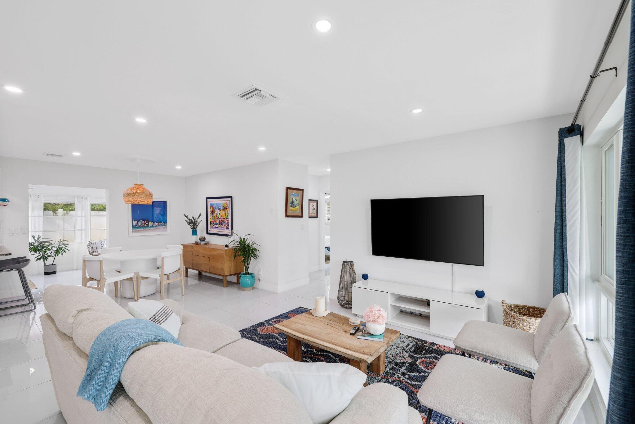 2099 NE 54th Court
